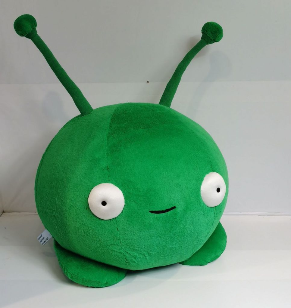 ΠΠ΅Π»Π΅Π½ΡΠΉ ΠΏΠ»ΡΡΠ΅Π²ΡΠΉ ΡΠ°ΡΠΈΠΊ Mooncake Ρ Π΄Π»ΠΈΠ½Π½ΡΠΌΠΈ ΡΡΠΈΠΊΠ°ΠΌΠΈ ΠΈ Π±Π΅Π»ΡΠΌΠΈ Π³Π»Π°Π·Π°ΠΌΠΈ, ΡΡΡΠ½Π°Ρ ΡΠ°Π±ΠΎΡΠ°, Ρ Π±ΠΈΡΠΊΠΎΠΉ