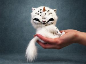Игрушка маленький единорог ручной работы