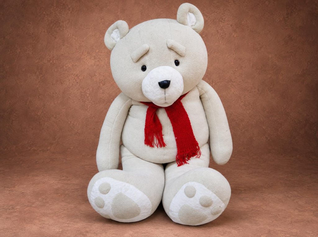 Медведь Тед из «Третьего лишнего», мягкая игрушка на заказ ростом 160 см в красном вязаном шарфе
